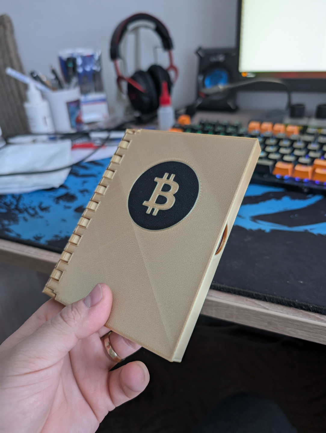 Booklet for metal crypto wallet storage