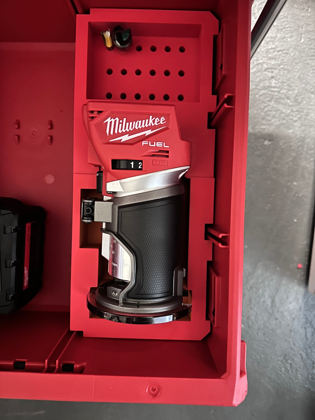 Milwaukee m18 trim router packout 2 drawer insert