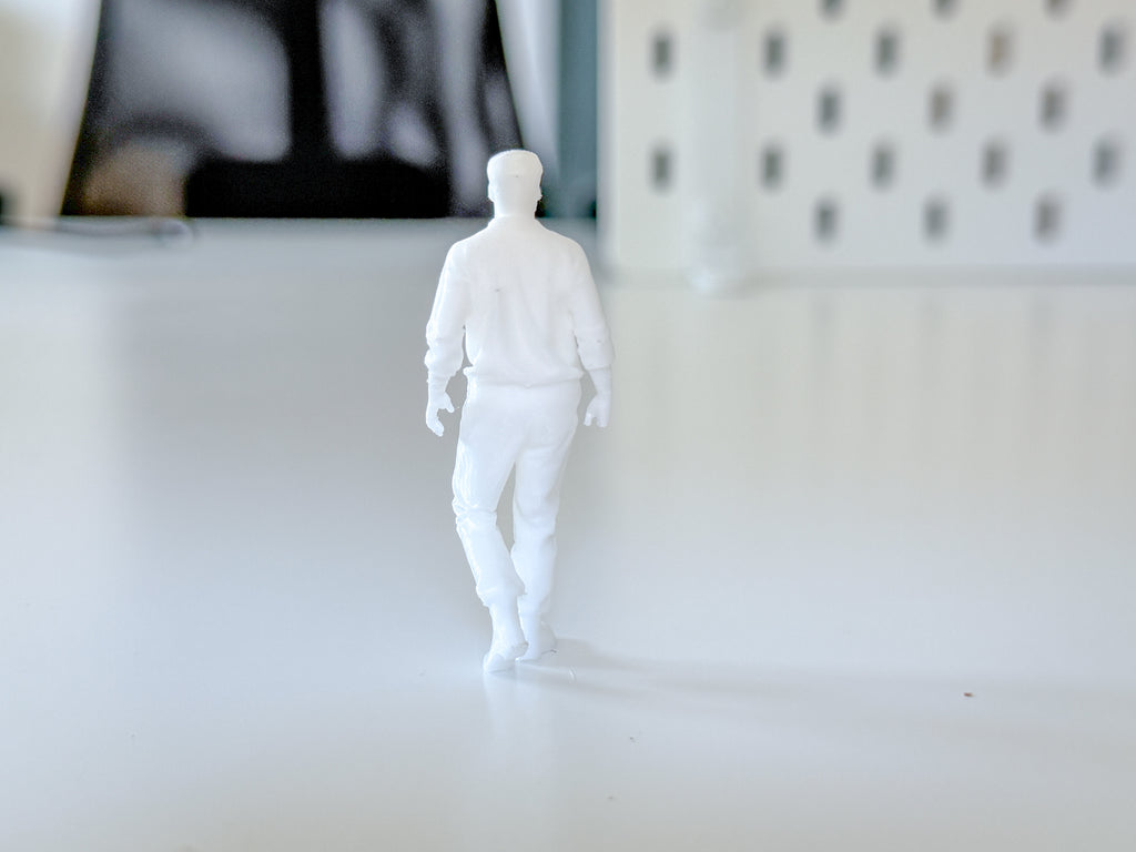 Miniature Man/Worker for your Diorama