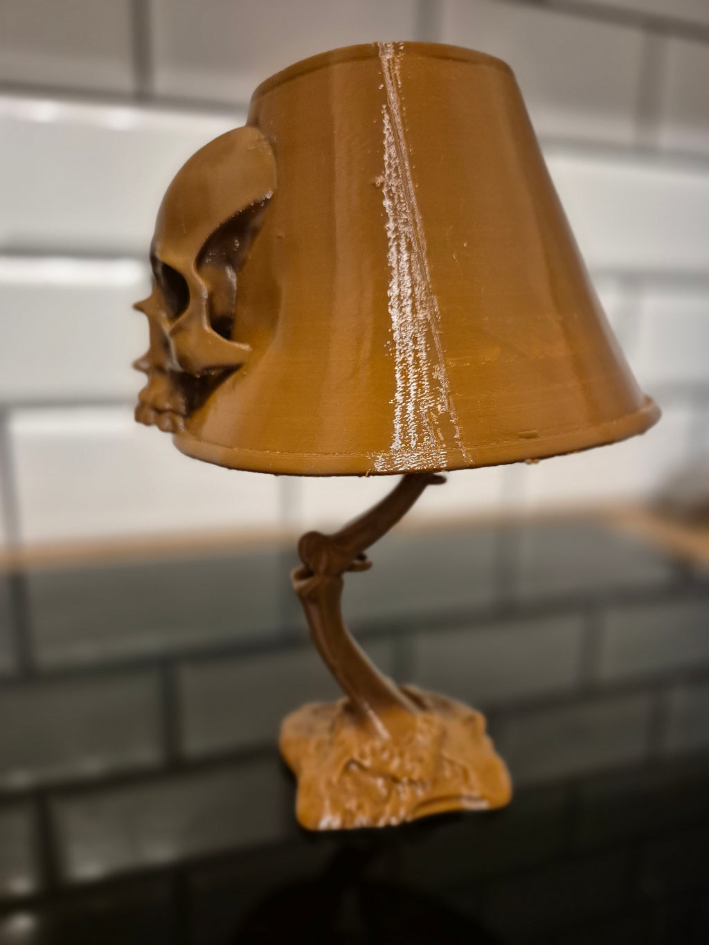 Skull lamp