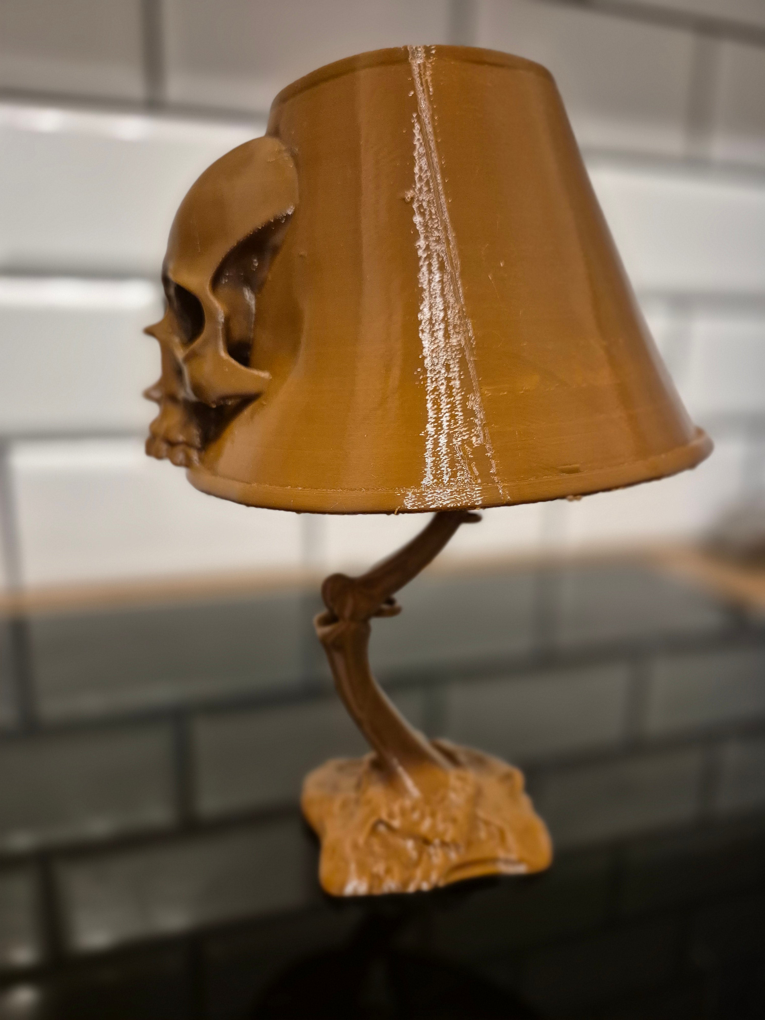 Skull lamp