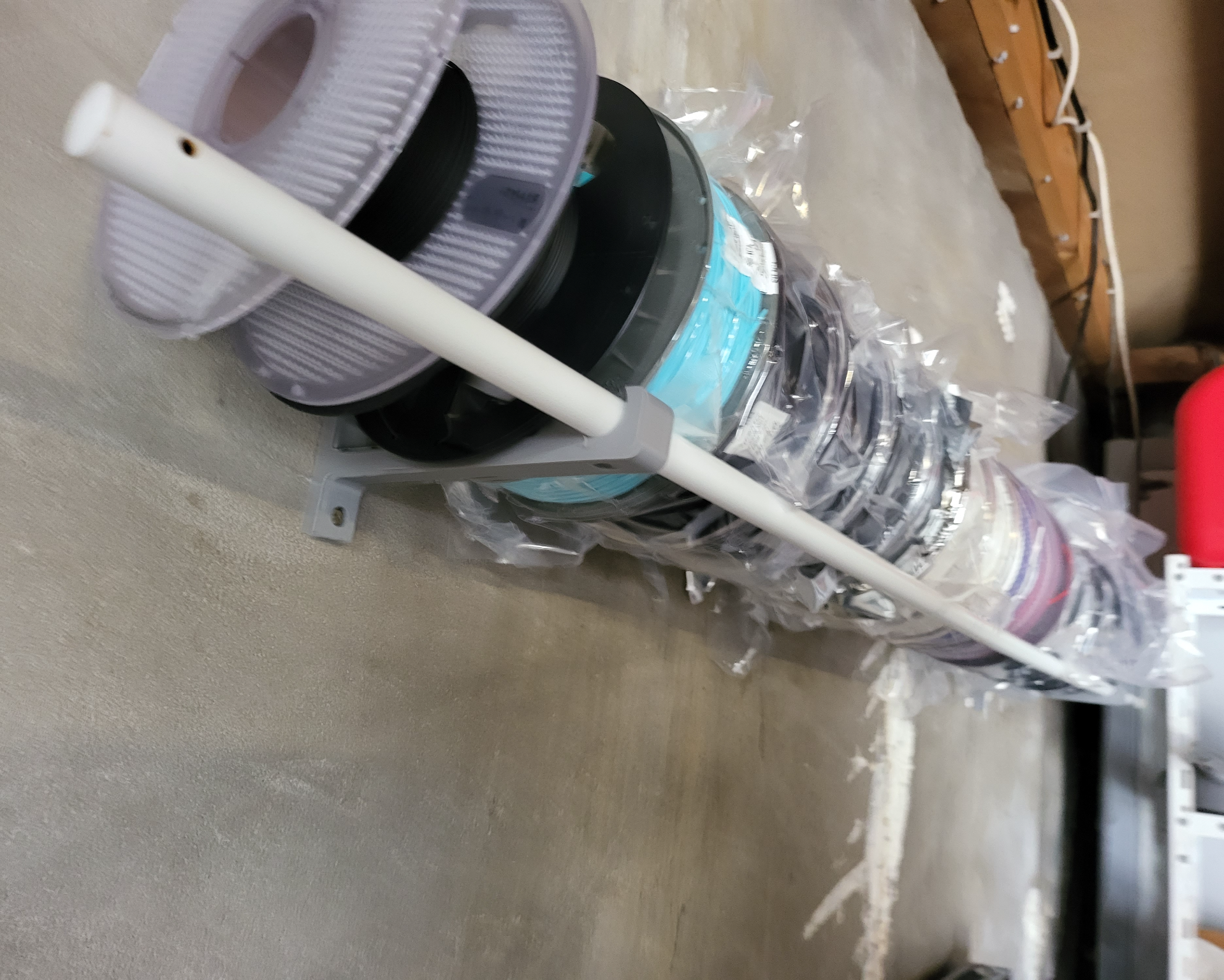 Spool shelf