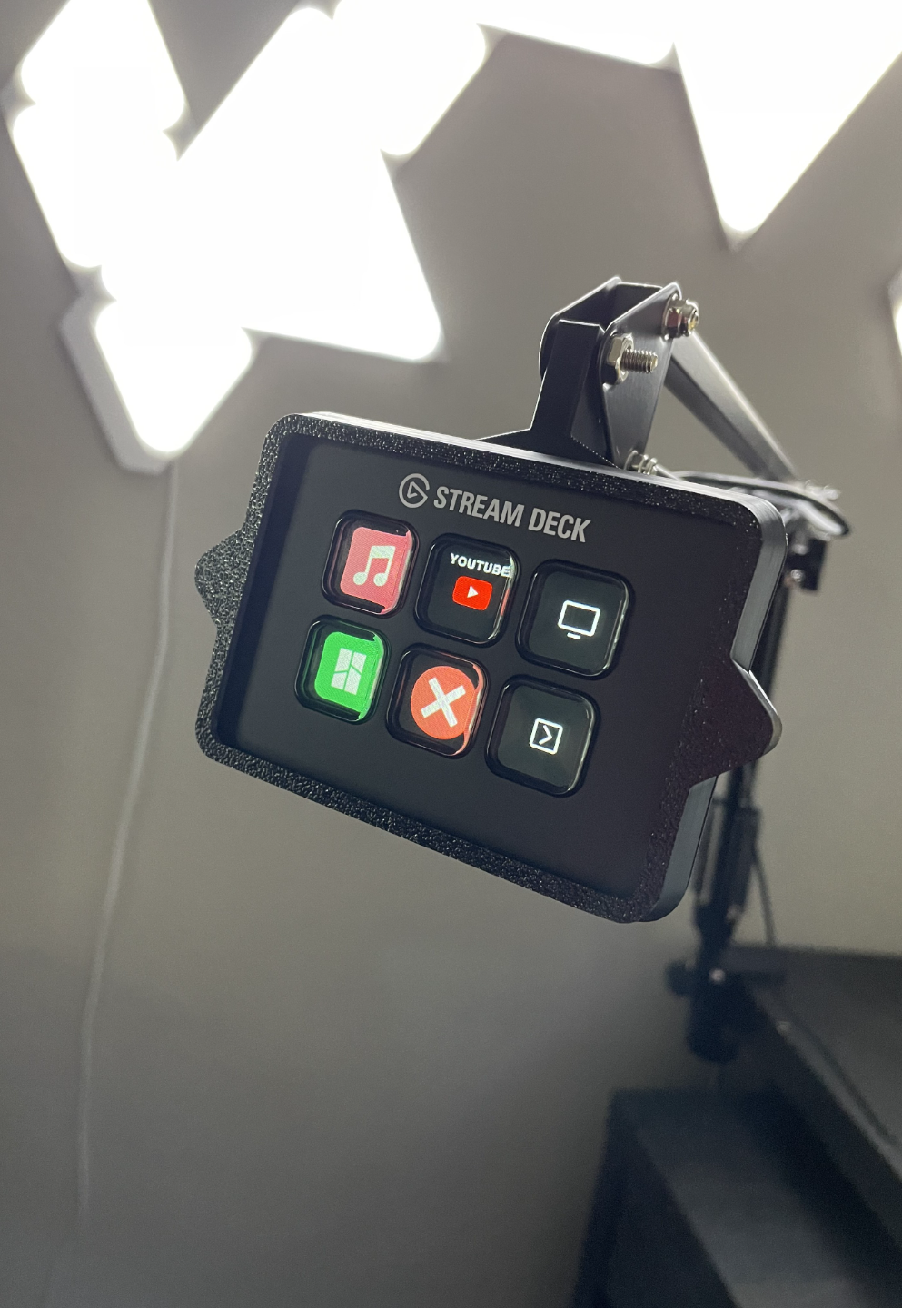 Elgato Stream Deck Mini Mount For Microphone Arm.