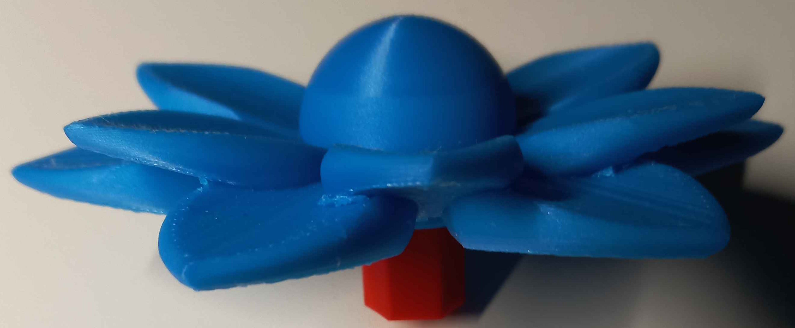 Flower on bearing (parametric)