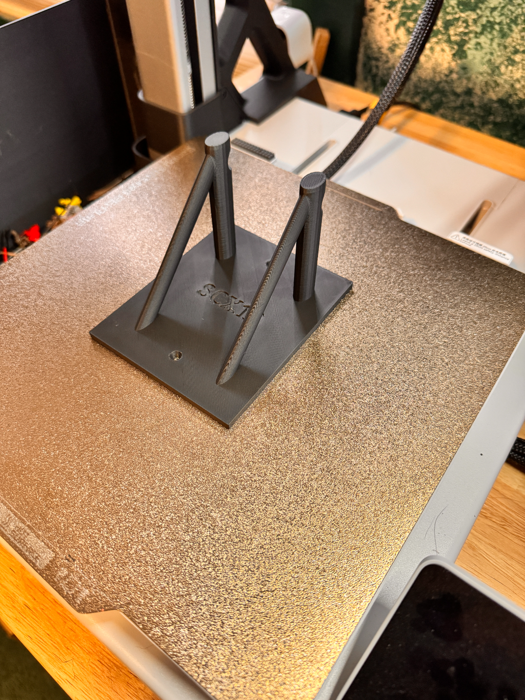 SCX10 RC WALL MOUNT