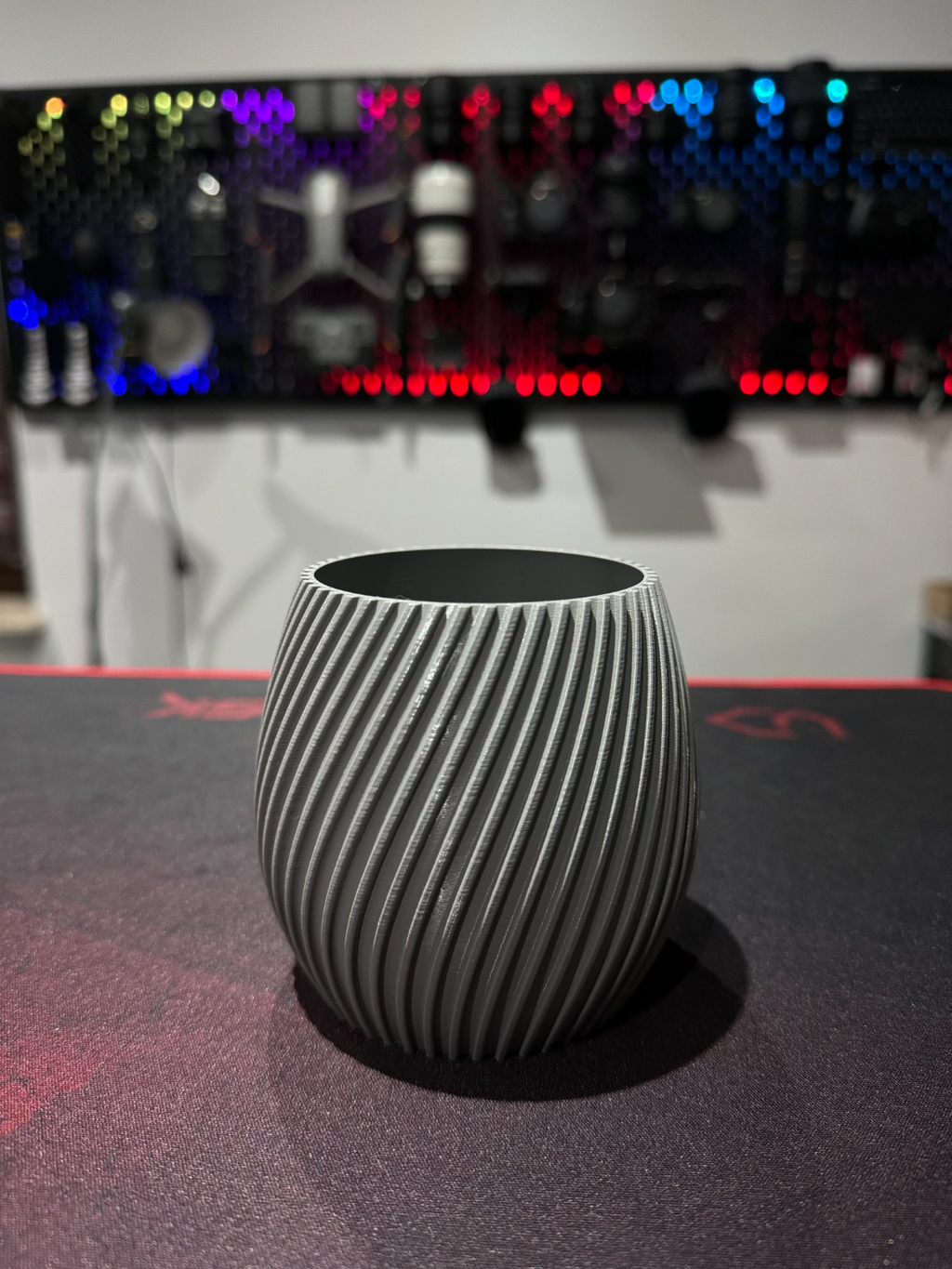 Basic Vase (Small)