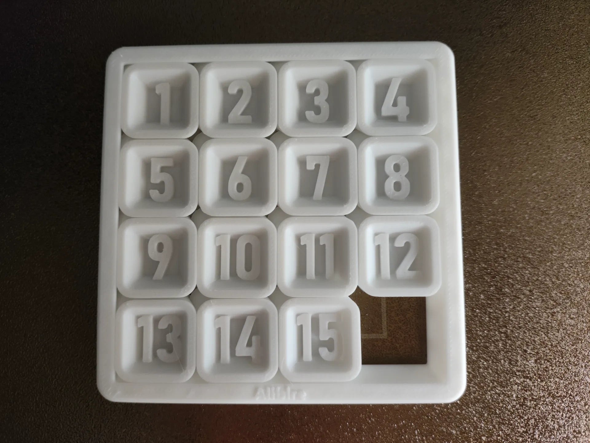 数字华容道-益智小玩具 4×4 数字解谜