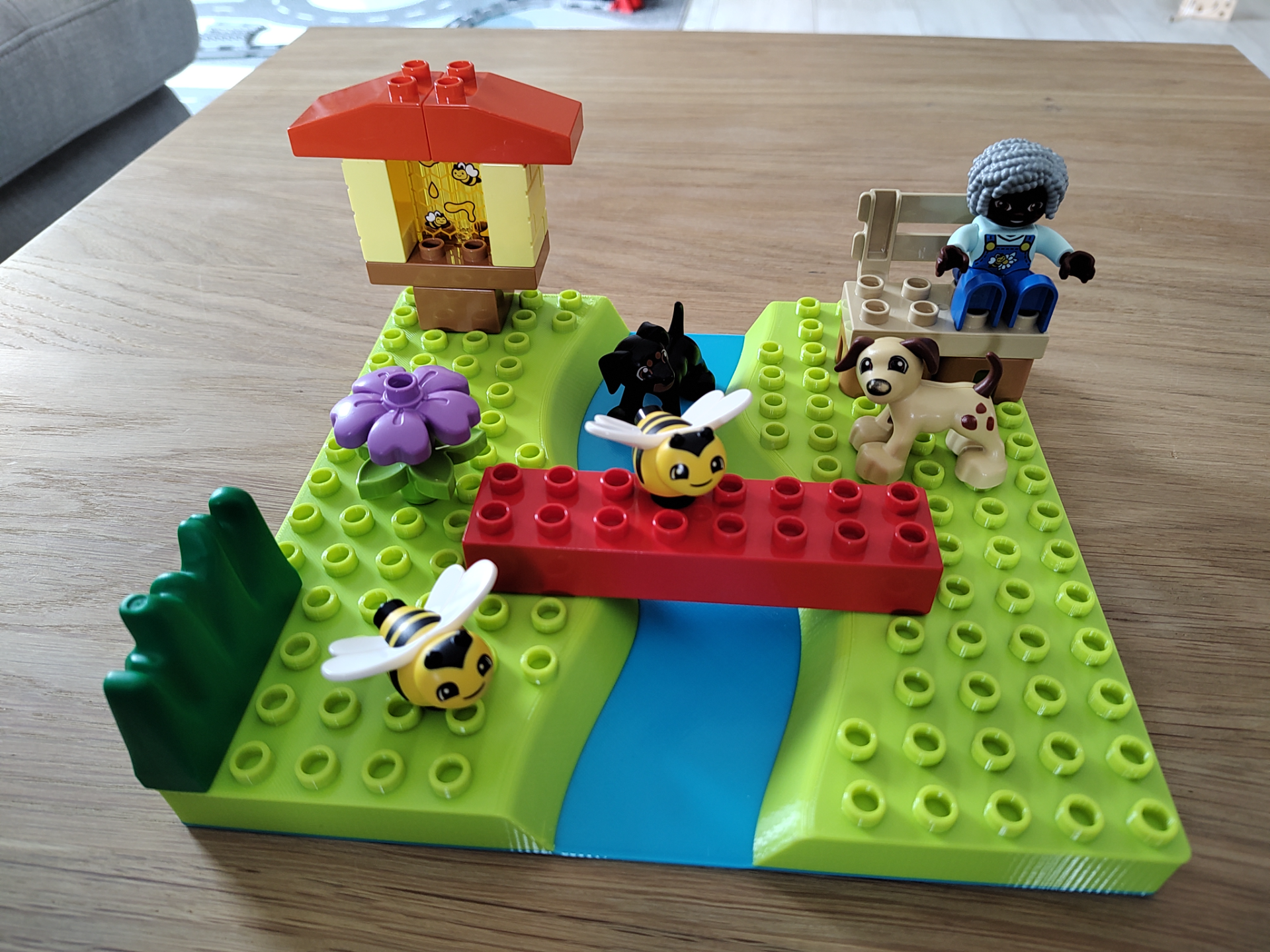 Duplo compatible baseplate with river