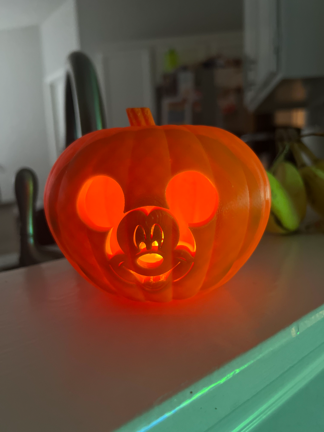 Magnetic Face Changing Pumpkin w/ Tealight