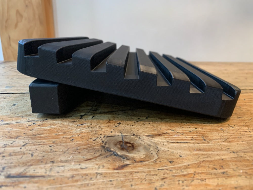 Challenge coin holder/display