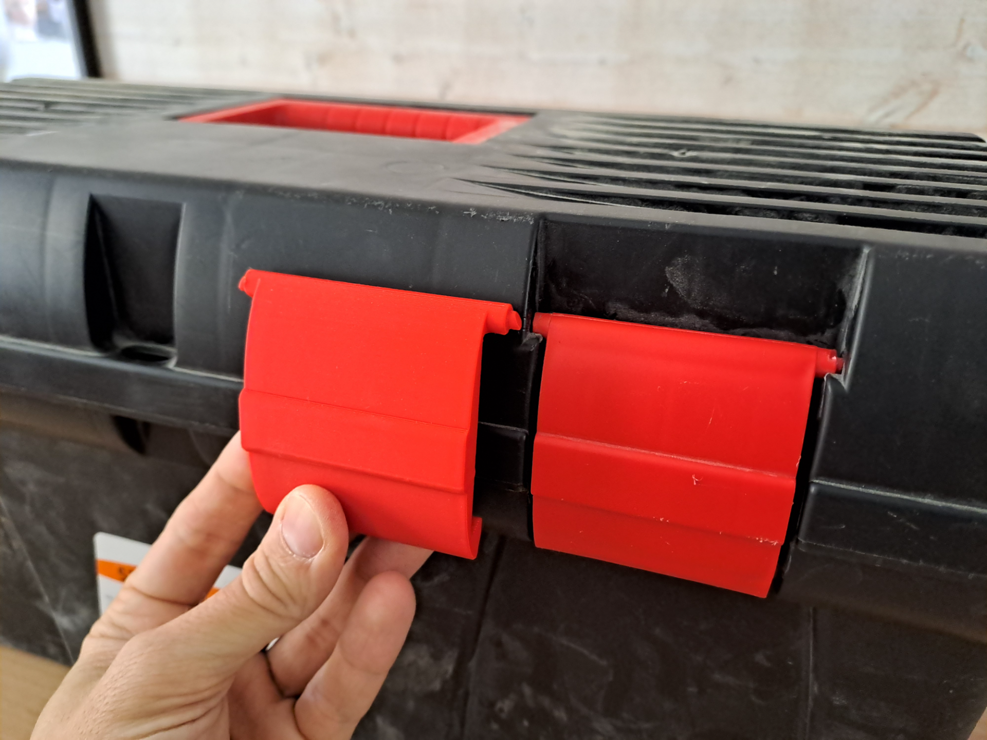 52,5cm Toolbox Hinge