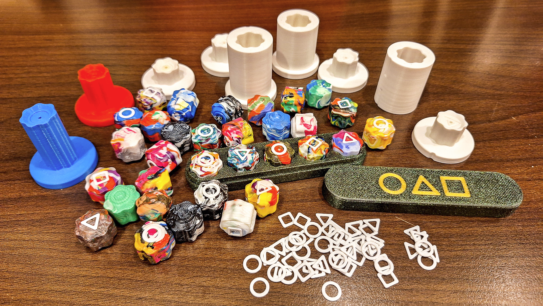 Gonggi Poop Mold - fast production from waste