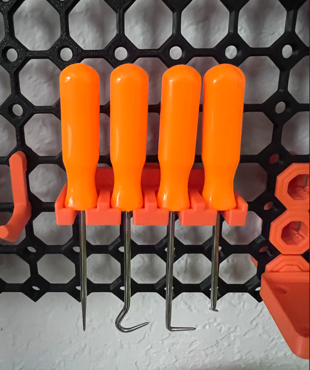Multiboard Pick Holder