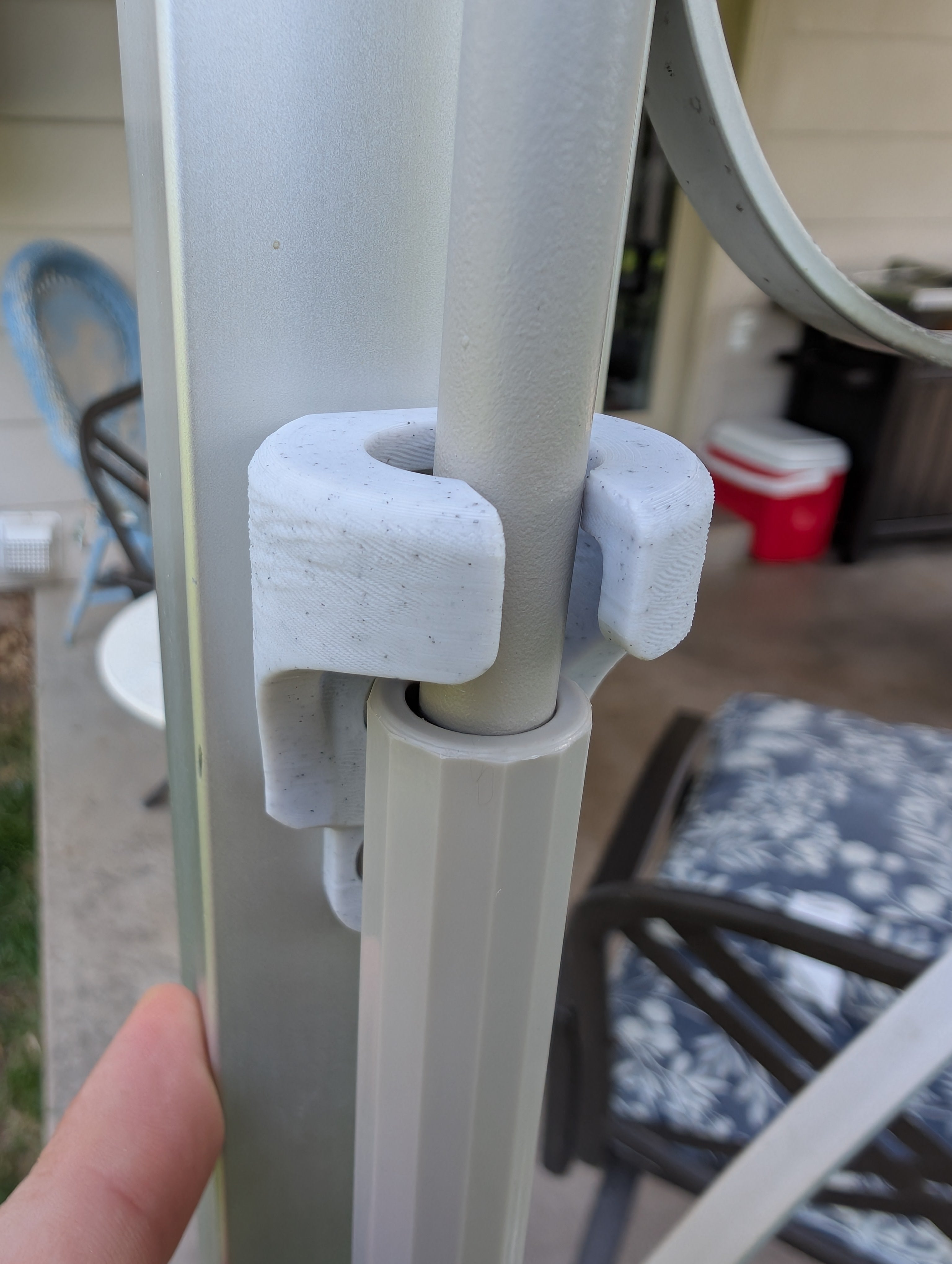 Coolaroo Bungee Receiver for Outdoor Blinds