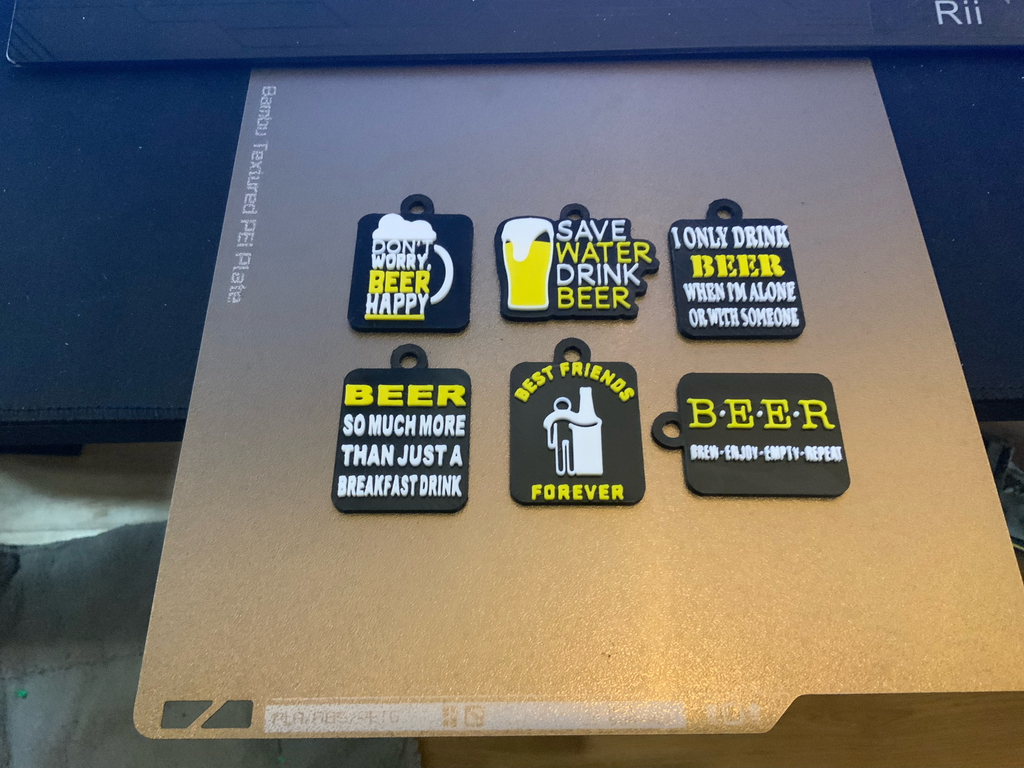 beer set 2 keychains / charms (free commercial)