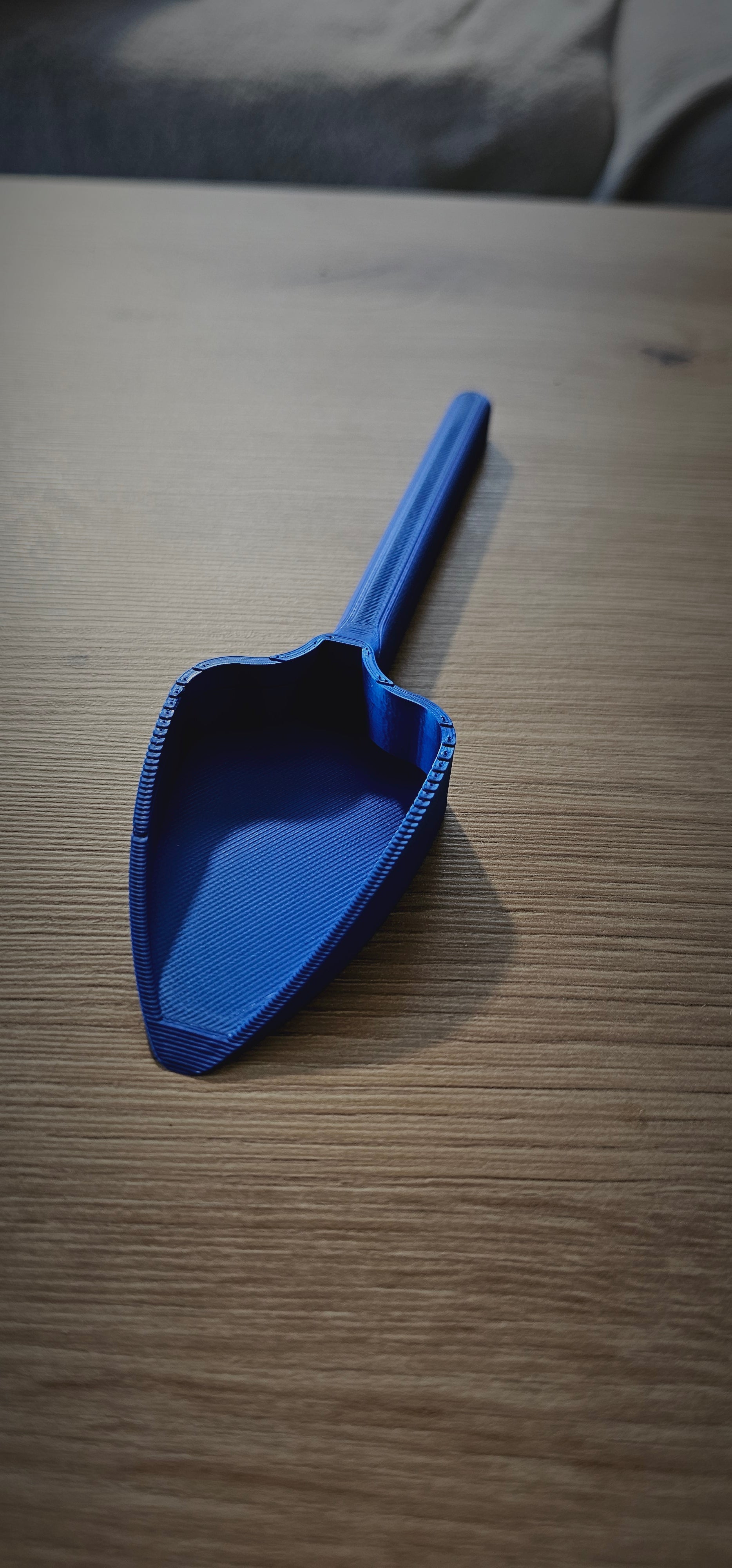 Small shovel for cultivation