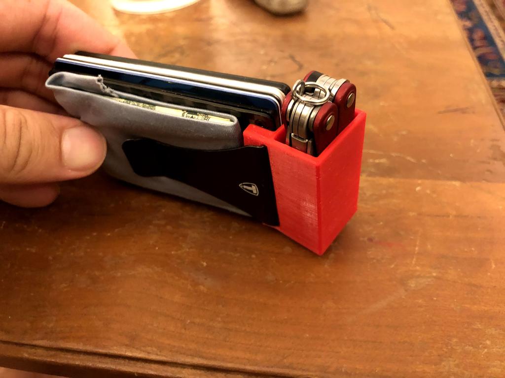 Ridge Wallet Squirt Knife Holder