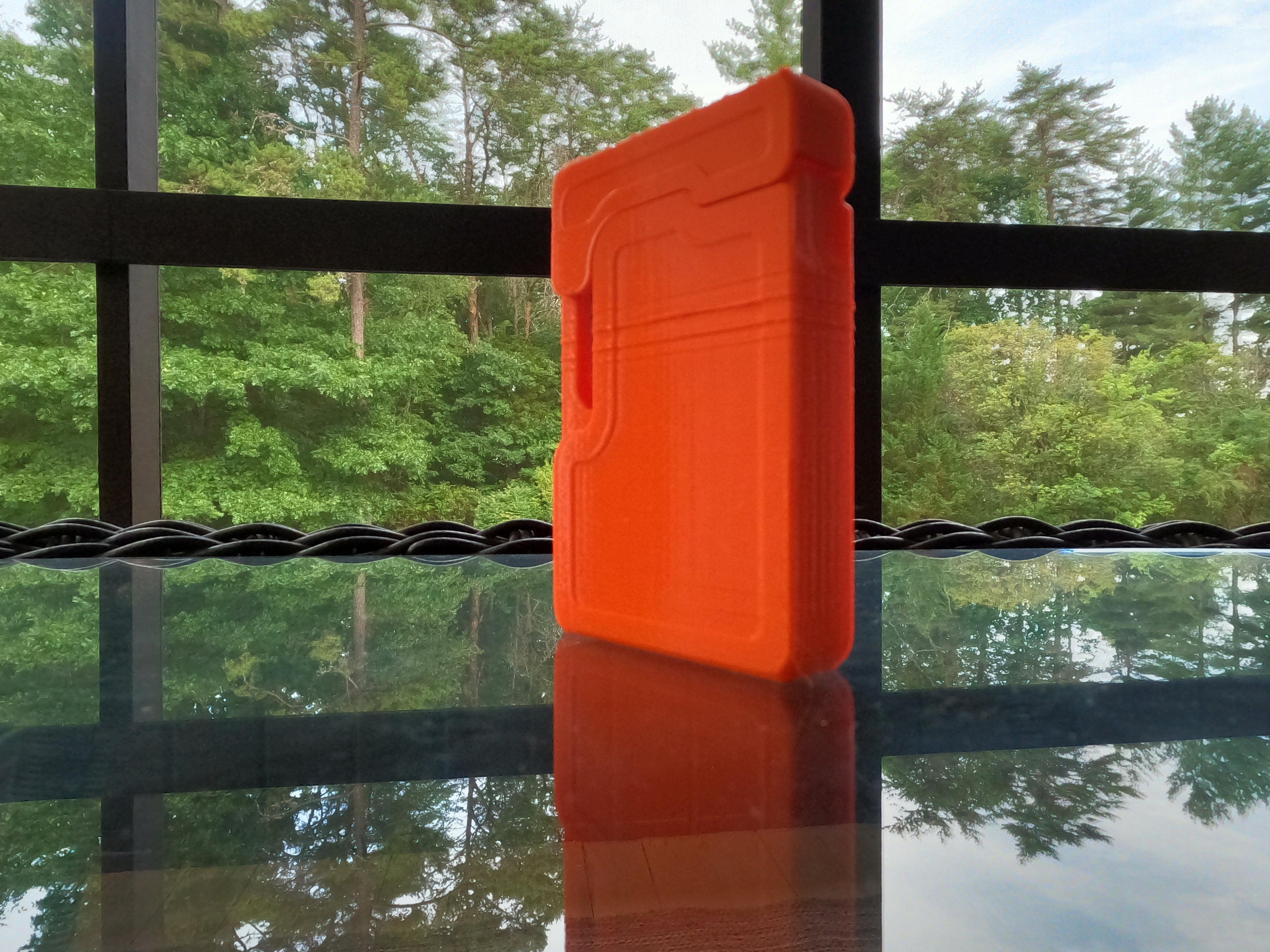 Sleek Jet-Wallet