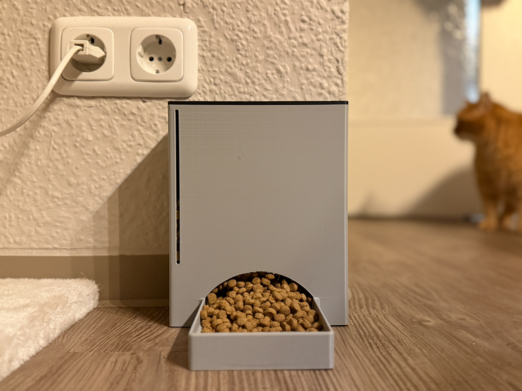 Moderner Katzenfutterspender für Trockenfutter