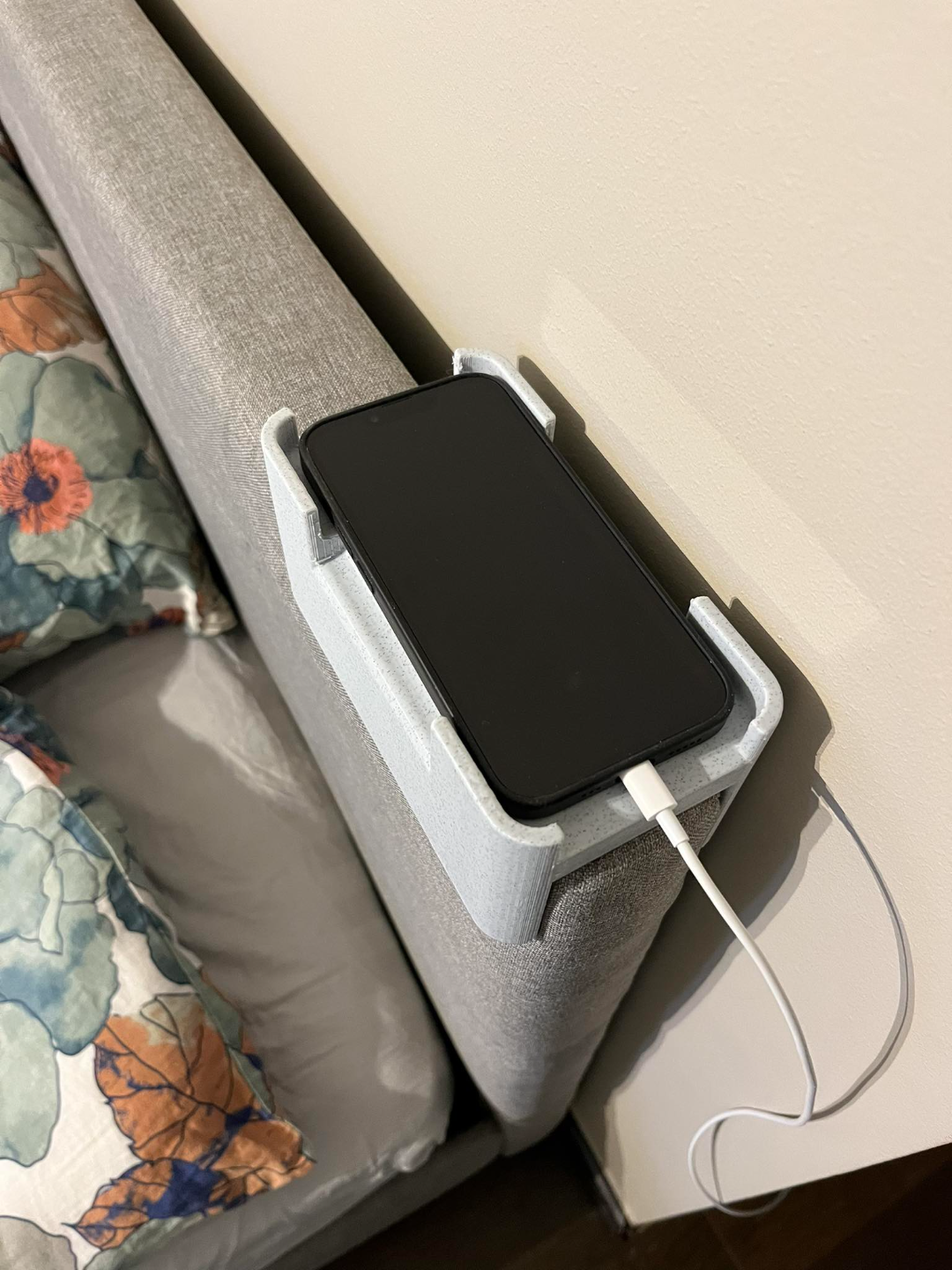 Phoner holder for a 60mm bedrest