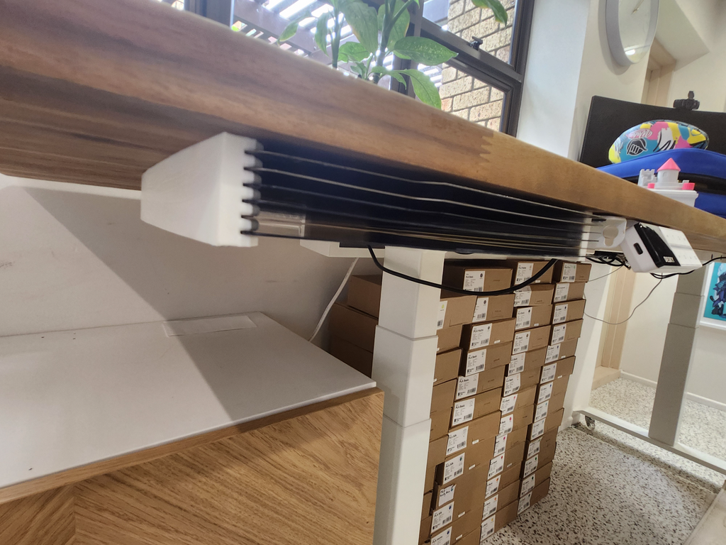 6 Build Plate Under Desk Holder