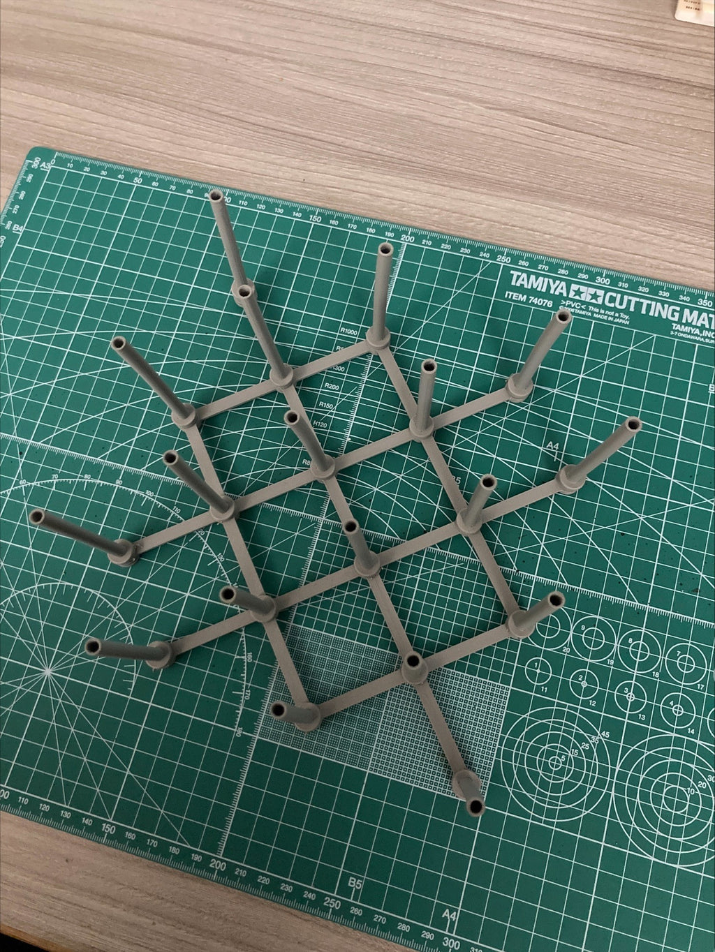 Flexible Paint Station stand base - A4 - 18 clips