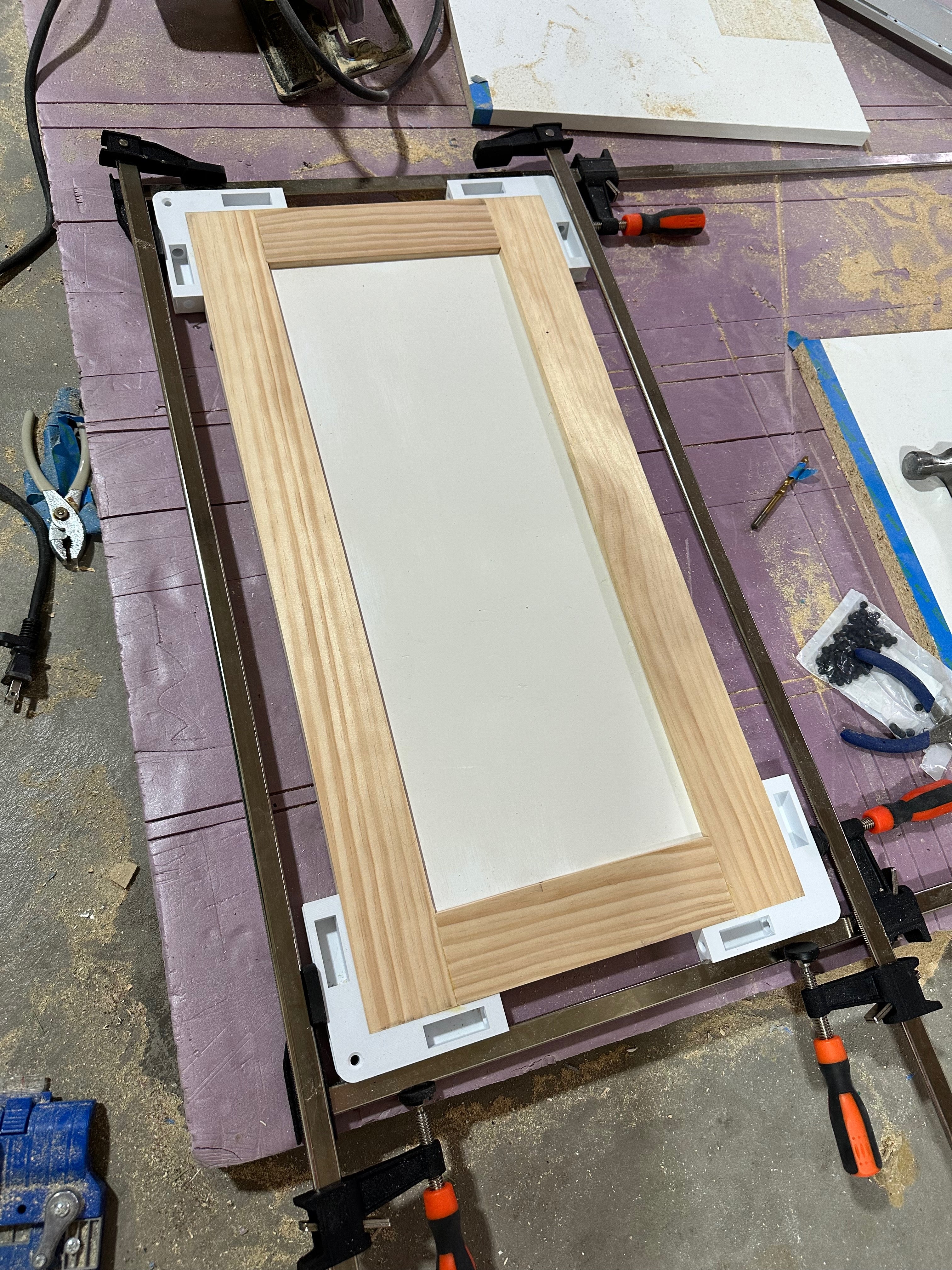 Shaker Cabinet Door Gluing Jig for 1x3