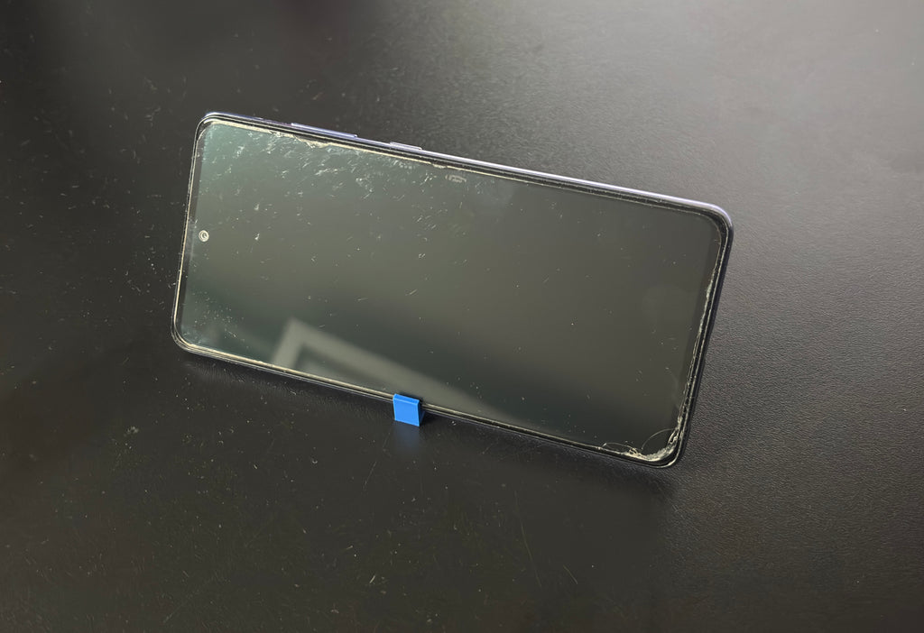 Super simple phone stand