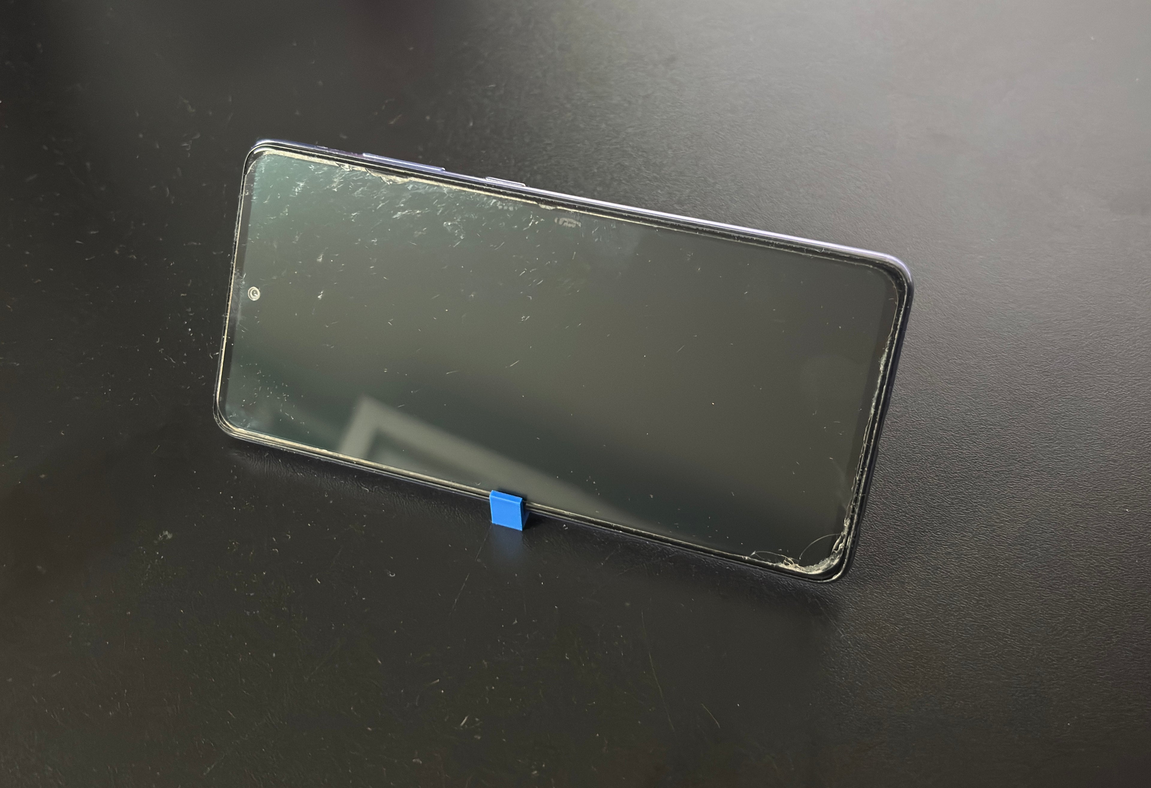 Super simple phone stand