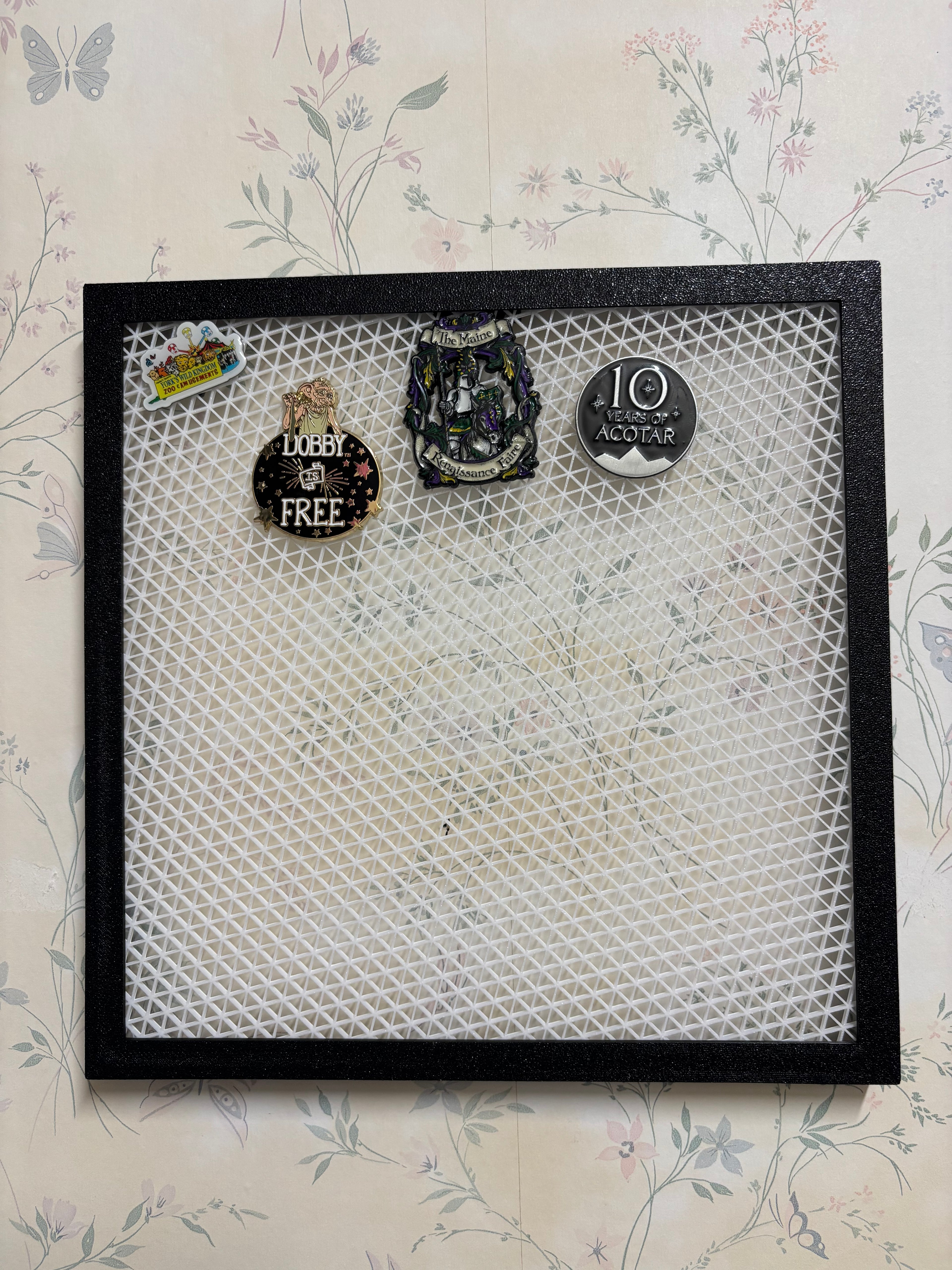 Pin Display – 3D Printed Showcase for Enamel Pins