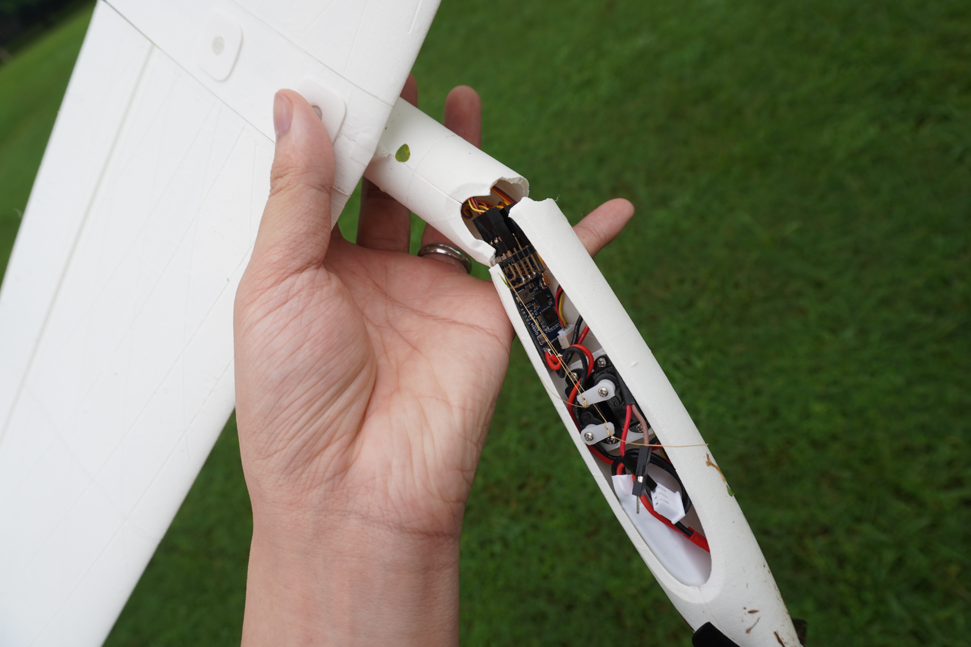 Breeze Model G [1 Meter SUB250 RC Glider]