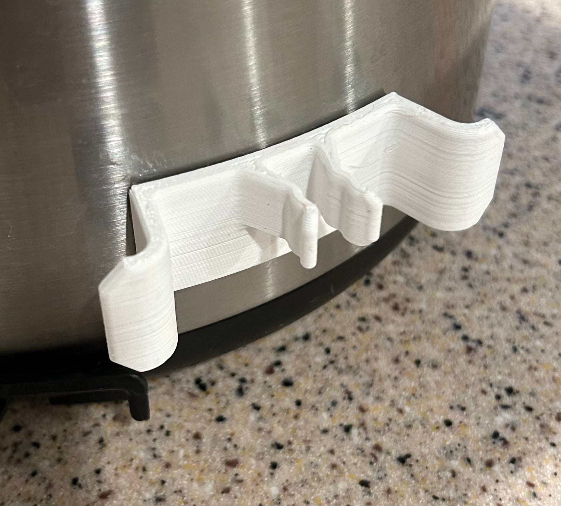 Cord Wrap, plug holder, curved or flat surface