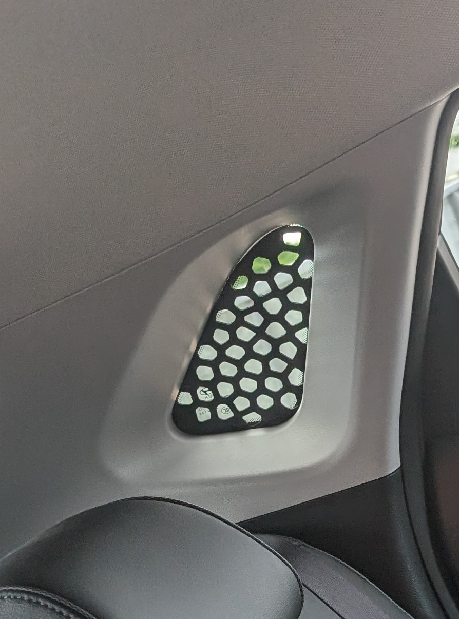 Hyundai Kona mini window insert