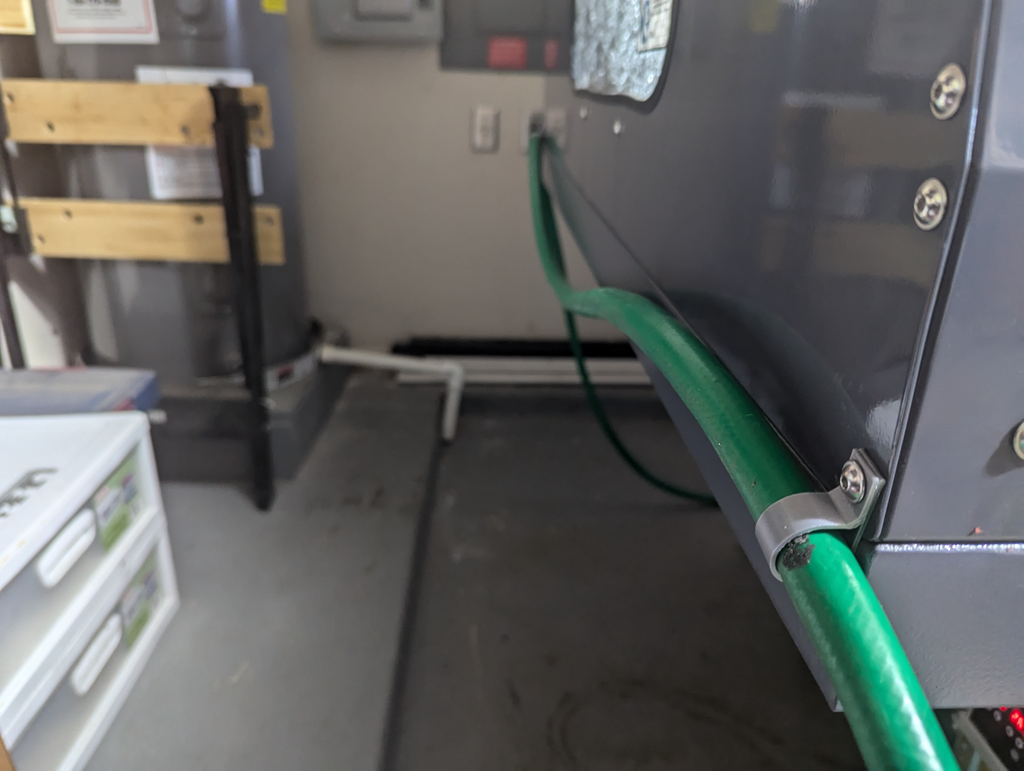 Water hose clamp