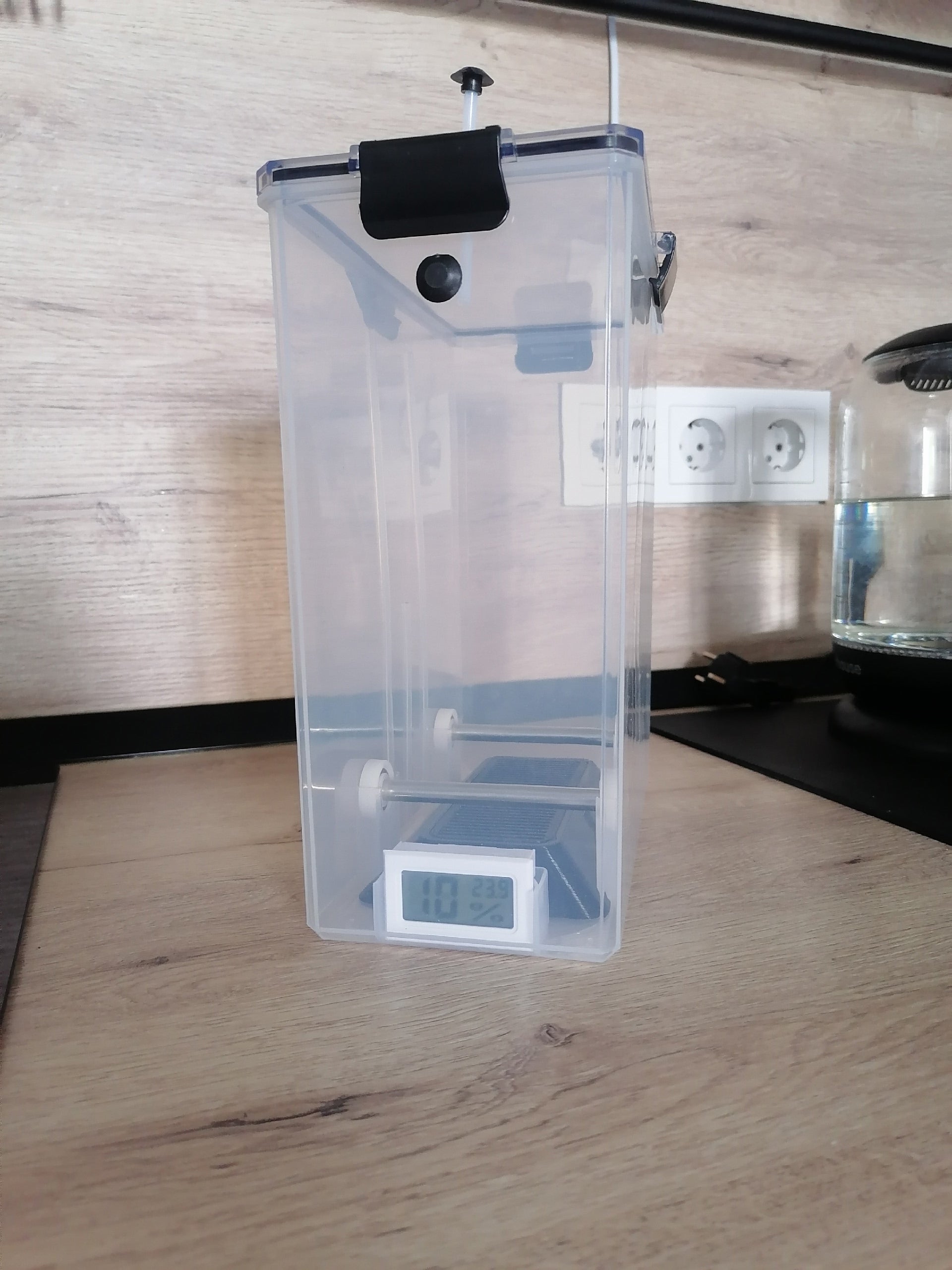 Slide-Open Desiccant Tray for Filament Dry Box