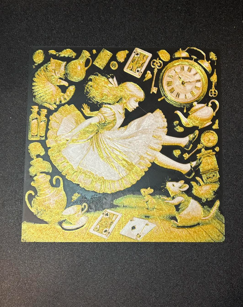 Hueforge Alice falling in gold
