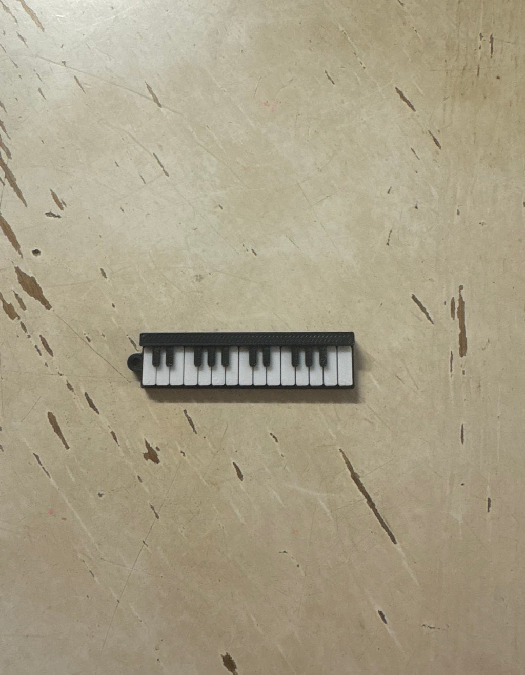 Keyboard/Piano keychain