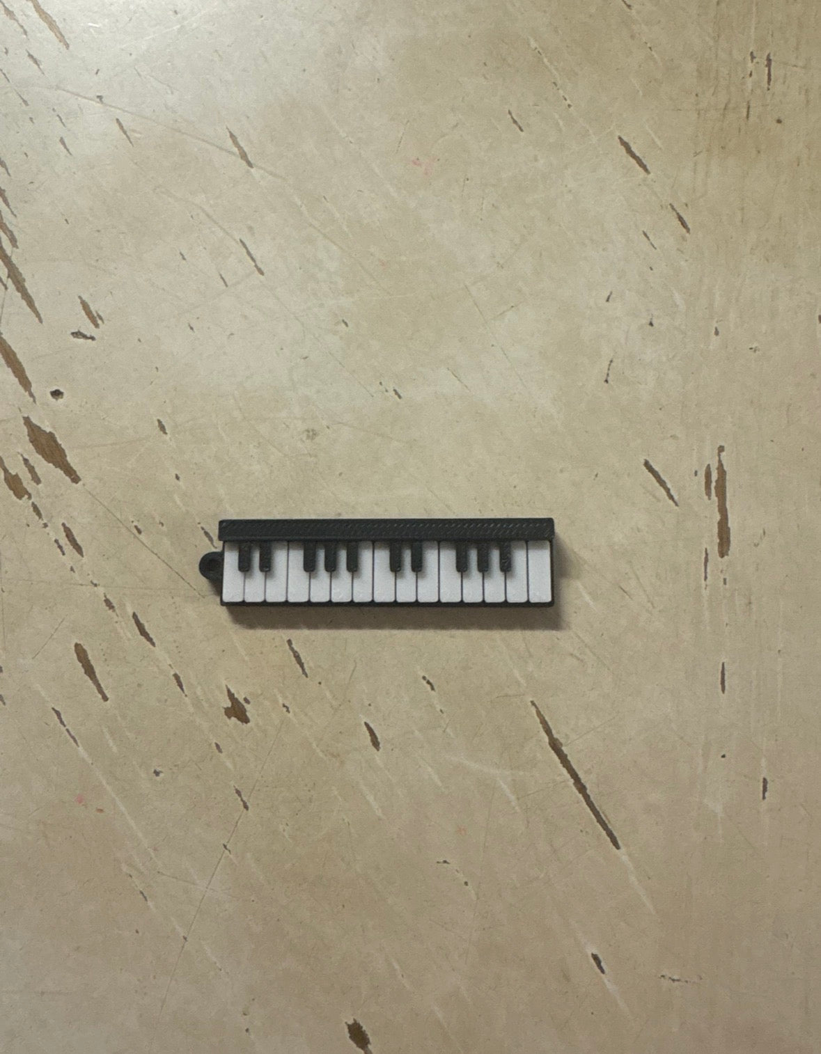 Keyboard/Piano keychain