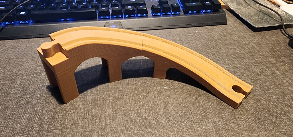 Brio Bridge Ramp, 90° Corner Keyed for A1 mini