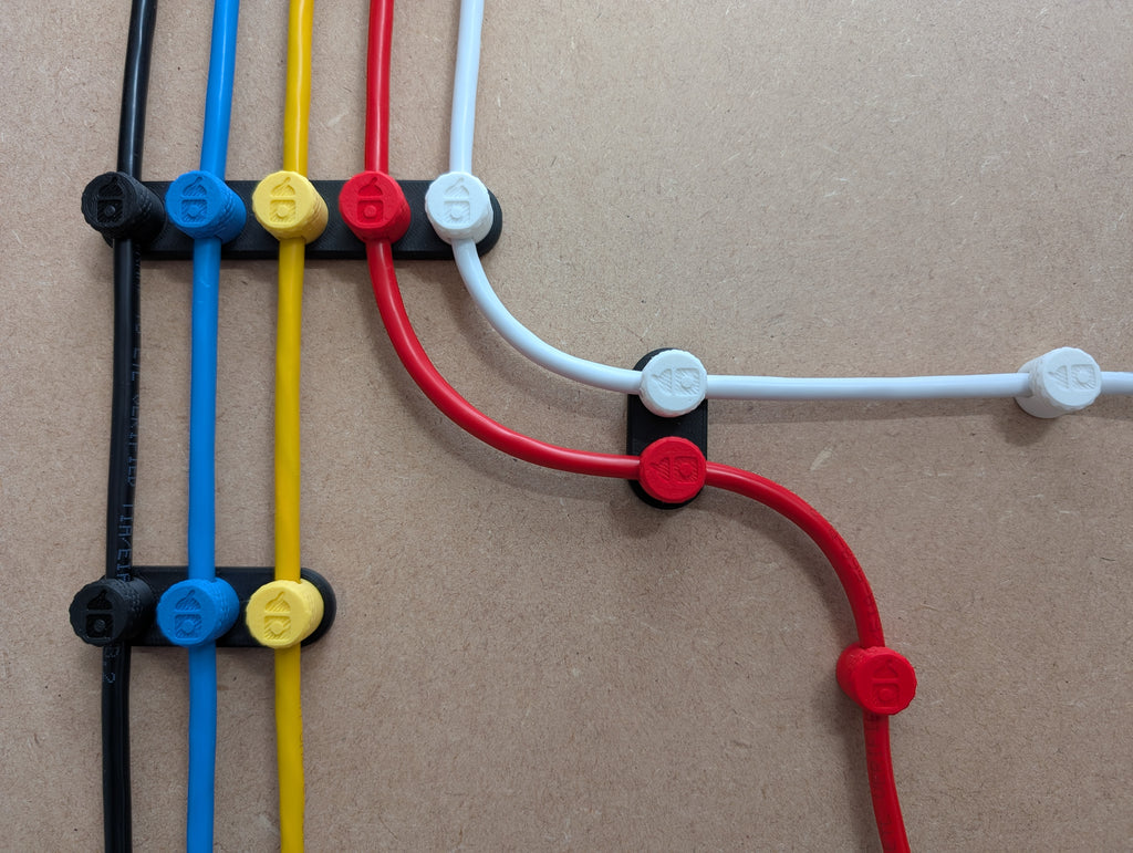 Squirrel Grip - a versatile, modular cable clip