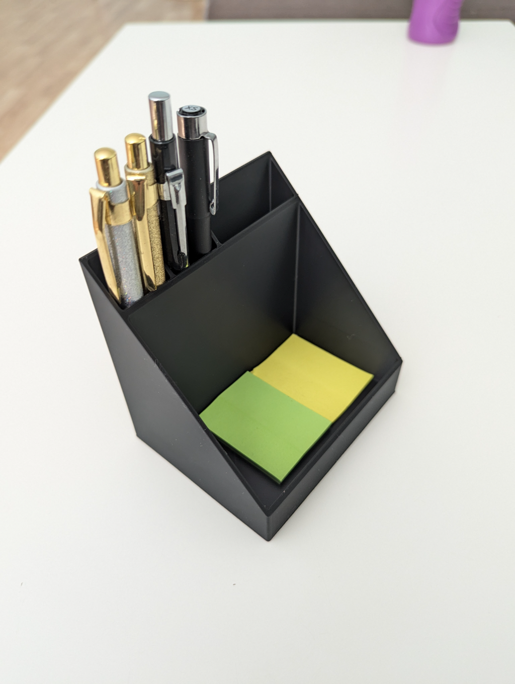 Desk organizer