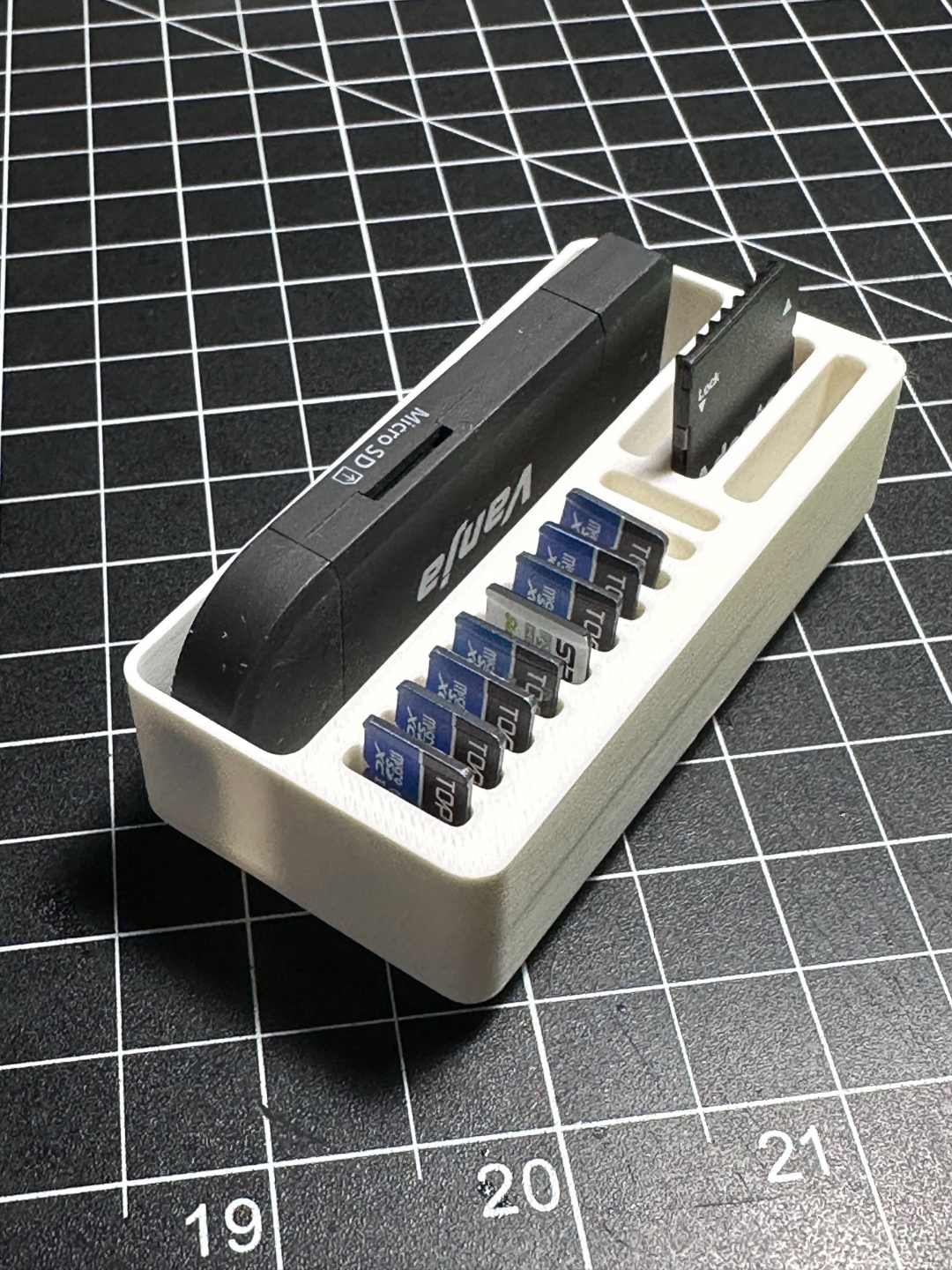 Gridfinity Micro SD Card Holder