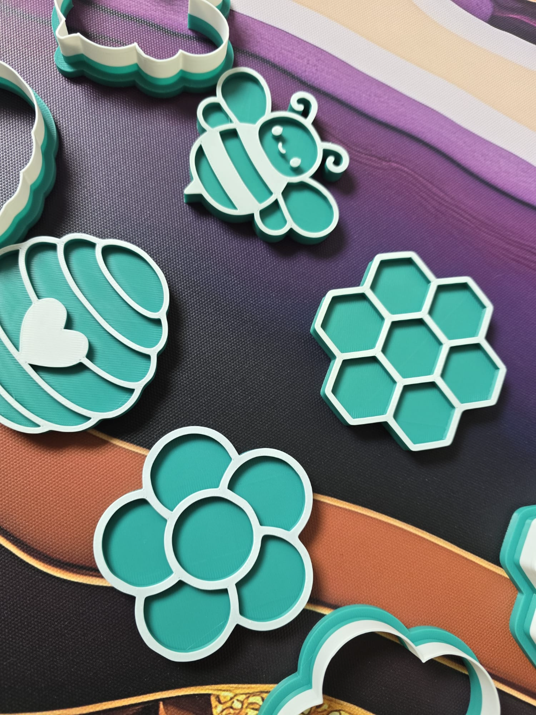 Bee Flower Honeycomb Cookie Cutter Baking Shape