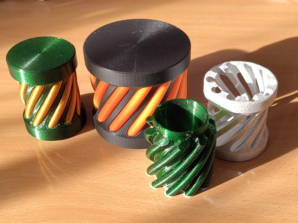 twist container with a tricky twist lock