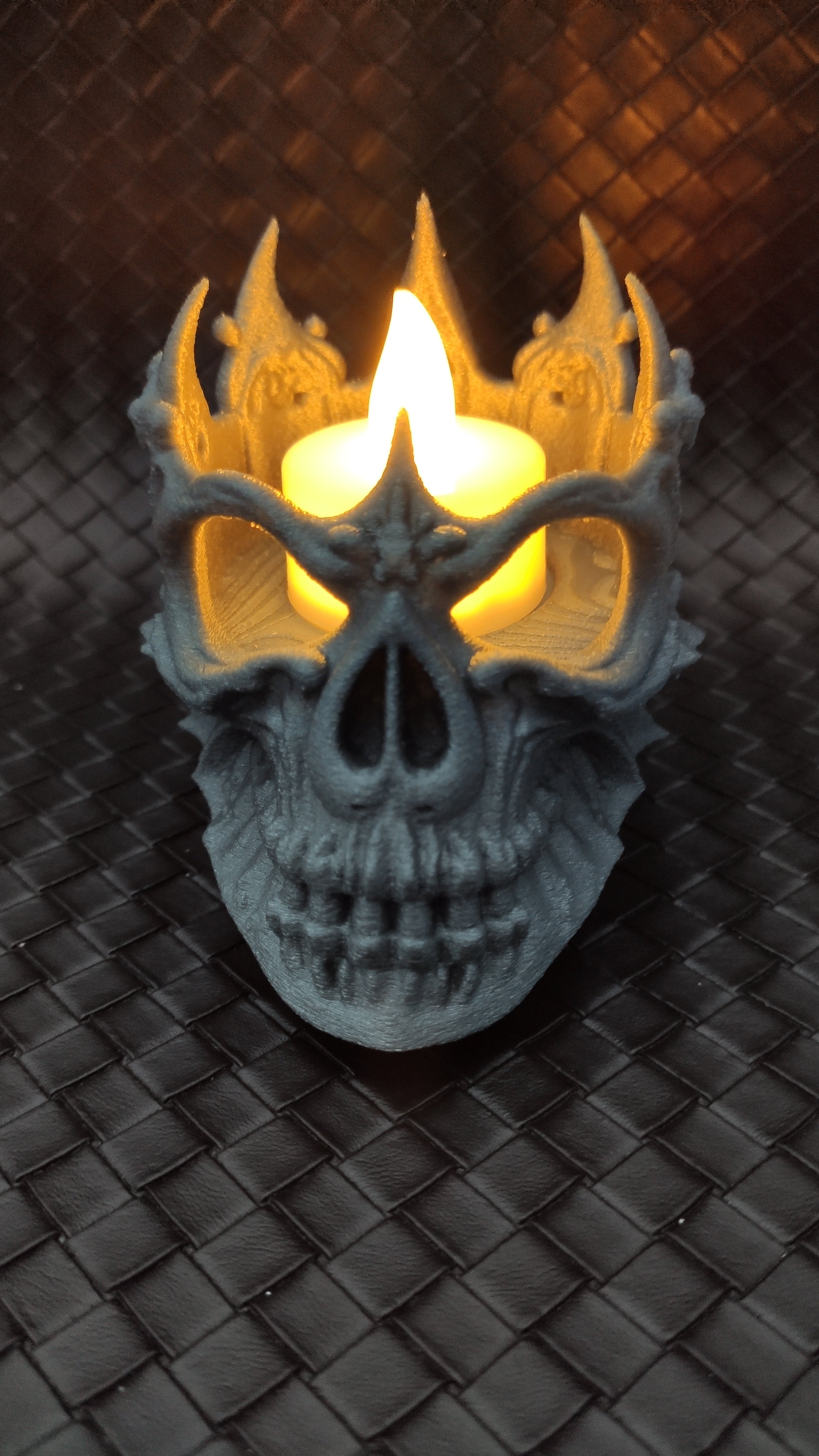 Lich King's skull - LED Tea light Holder