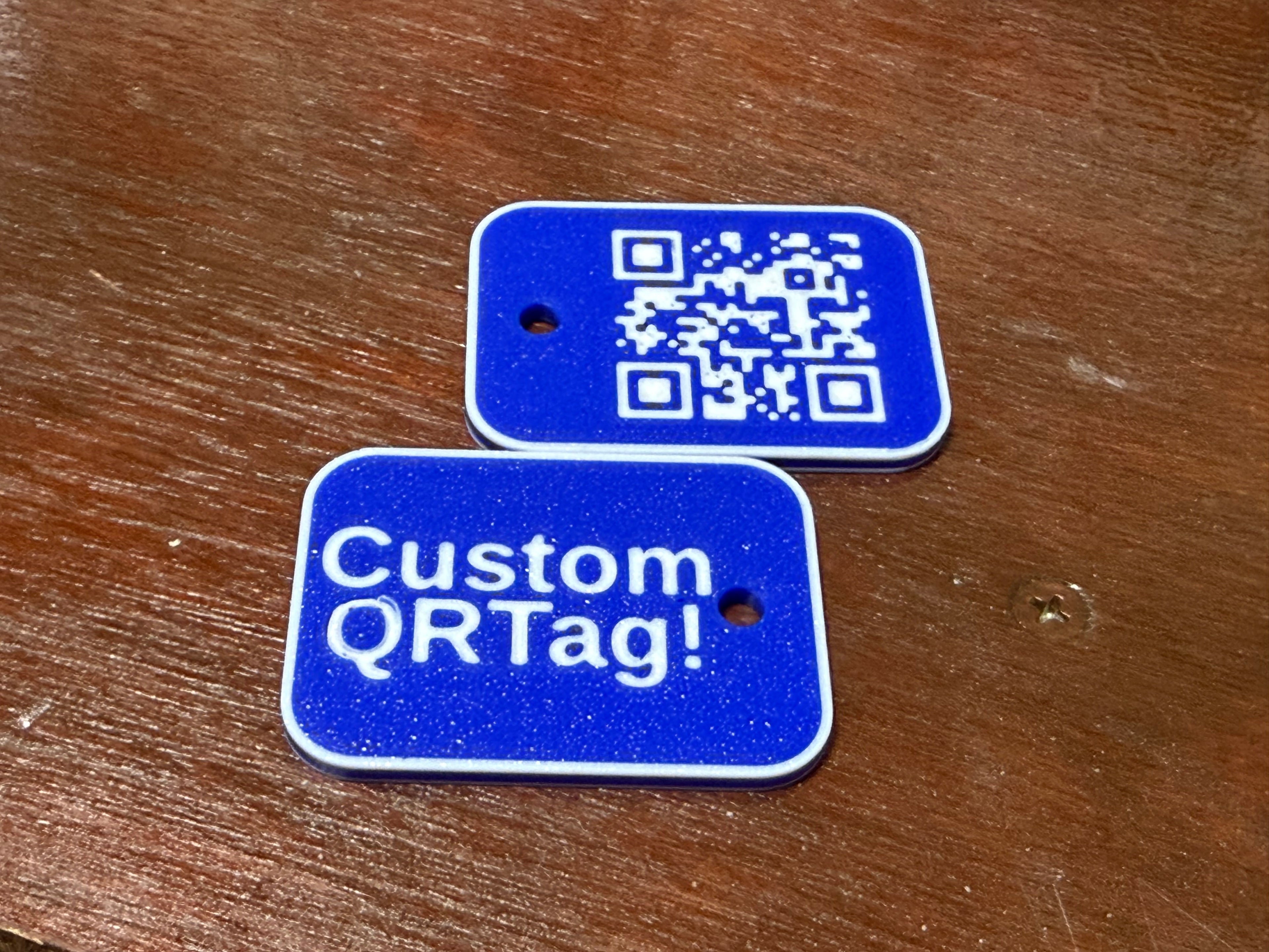 QR Code Keychain Tag Generator