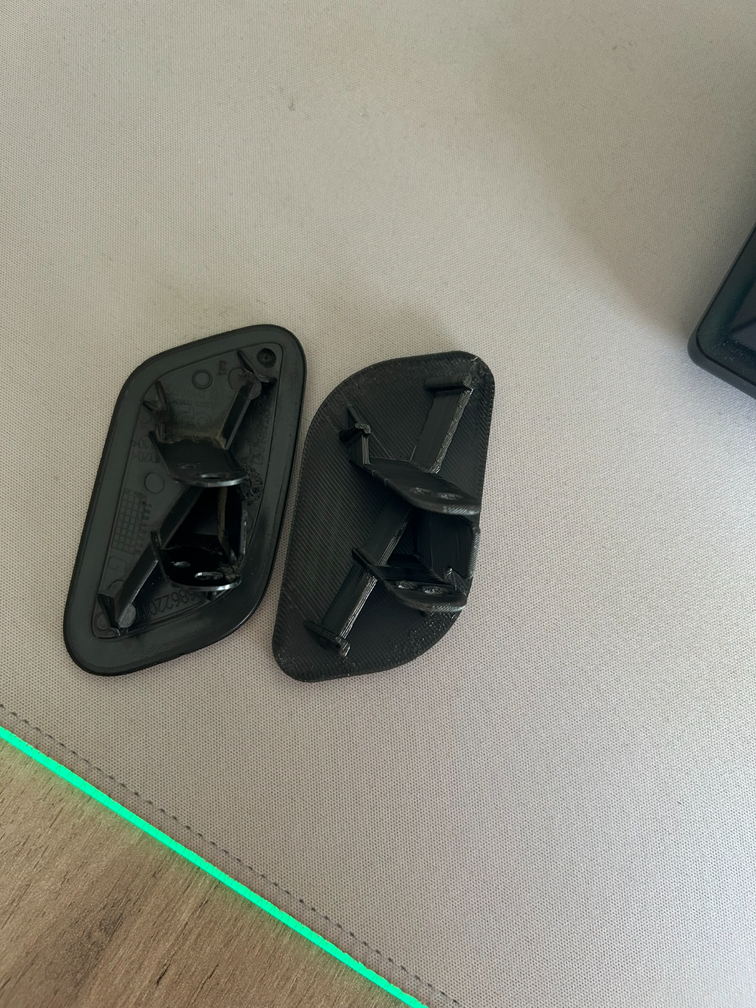 Peugeot 5008 headlight washer cover cap
