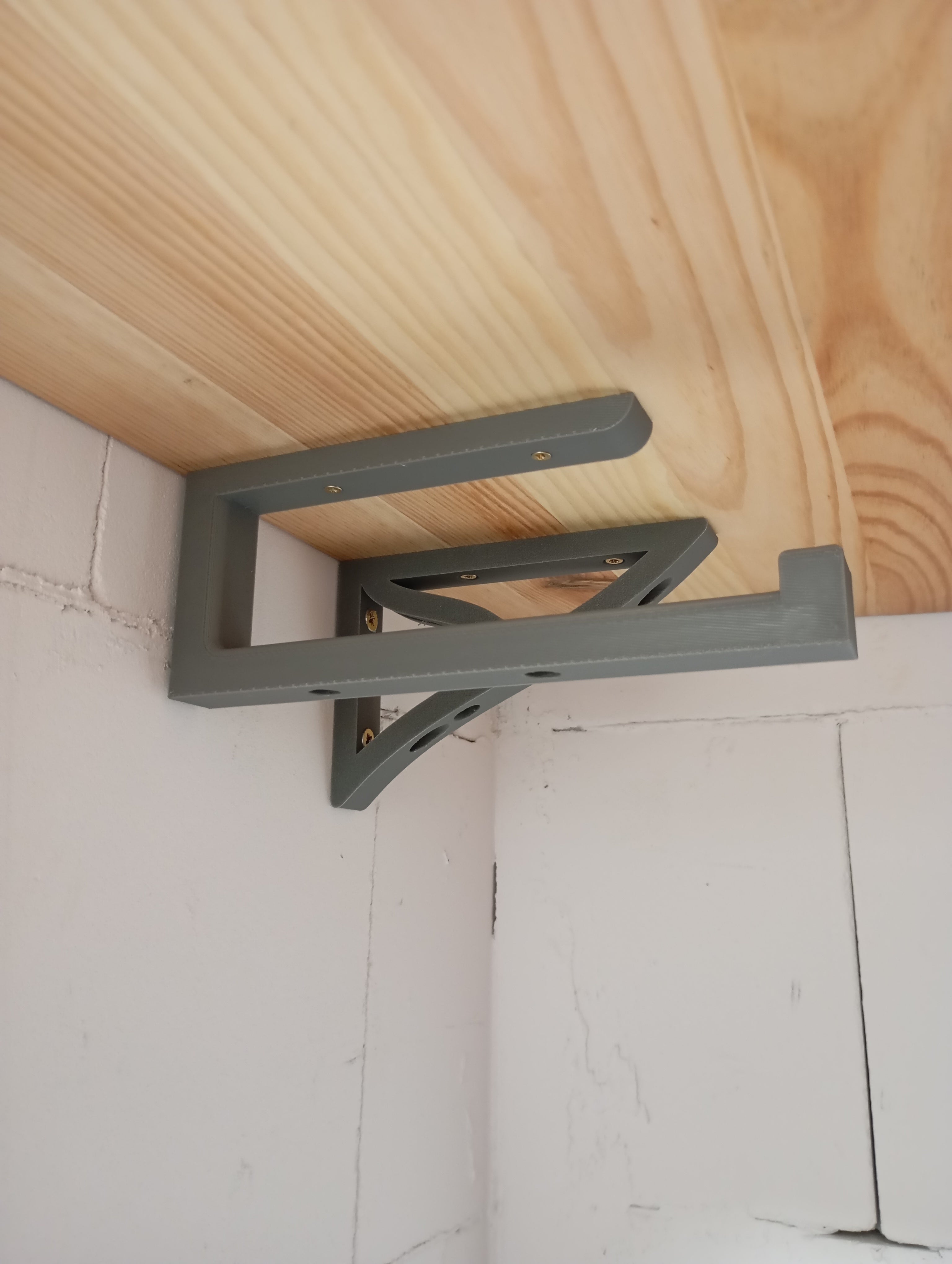 Tape holder top mounted