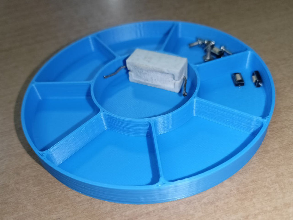 Round tray