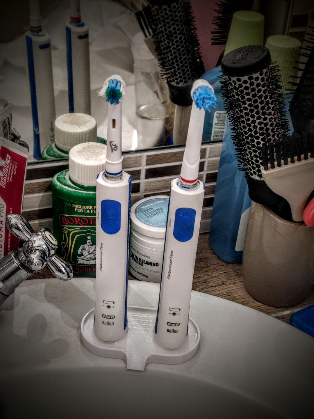Oral-B toothbrush Stand
